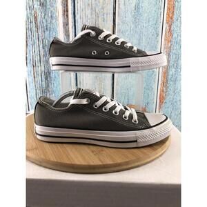 Converse Chuck Taylors - Grey Low Tops Men’s Size 5 Women’s 7